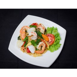 THAI DRUNKEN SPAGHETTI (SEAFOOD)