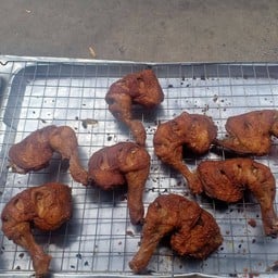 ส้มตำไก่ทอด indy ปี่พระราม5