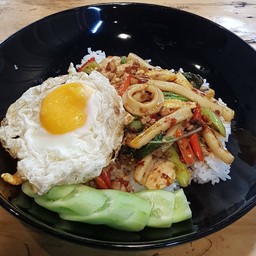 แปดดีซีซั่น 8D season Bar&Restaurant