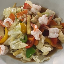 ผัดผักรวมมิตรใส่กุ้ง