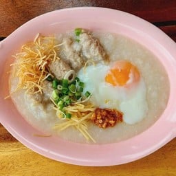 ทางร้านใส่ตับ กระเทียมเจียว และพริกไทย ไม่ใส่โปรดแจ้งทางร้านด้วยค่ะ