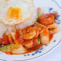 ข้าวราดเปรี้ยวหวานทะเล