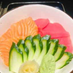 ข้าวหน้าแซลมอนทูน่า