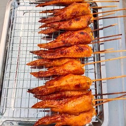 แม่หน่อย ส้มตำไก่อบโอ่ง