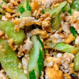 ผัดแตงกวาใส่ไข่