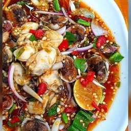 ยำสองหอยปลาร้านัว