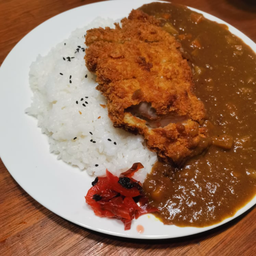 ข้าวแกงกะหรี่คัตสึไก่