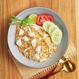 ข้าวผัดปูก้อน