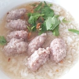 Boiled Rice With Pork Balls