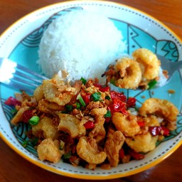 กากหมูพริกเกลือคู่ข้าว