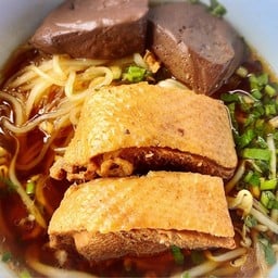 ก๋วยเตี๋ยวเป็ด พิเศษ (อก)