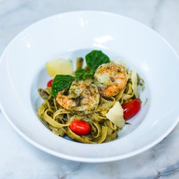 พาสต้าเพสโต้กุ้งและซูกินี