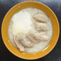 โจ็กหมู เครื่องใน ไข่ลวก