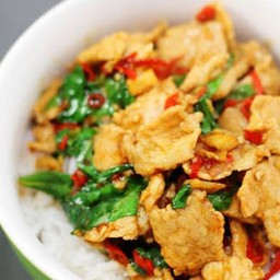 ข้าวกะเพราหมูชิ้น