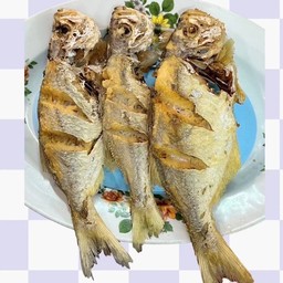 ปลาใบขนุนทอดกรอบ