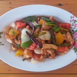 ไก่ผ้ดเม็ดมะม่วง