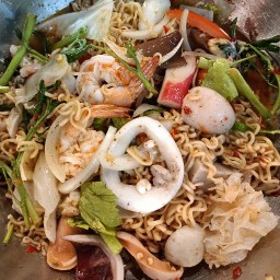 Yingpae.ยำแซ่บ วัดใหญ่บางปลากด