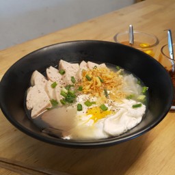 ก๋วยจั๊๊บญวน ไข่ตอก