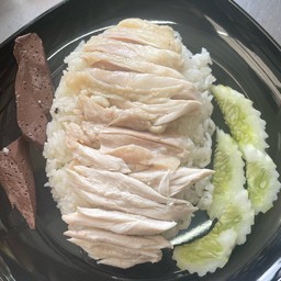 ข้าวมันไก่ต้ม พิเศษ
