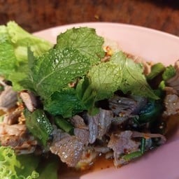 น้ำตกเนื้อ