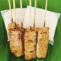 สิริ หมูปิ้ง  เนื้อโคขุน ไก่ย่าง