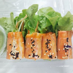 สลัดโรลไส้ ปูอัด