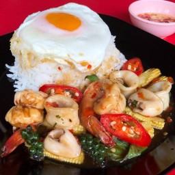 ป้าเหลา อาหารตามสั่ง