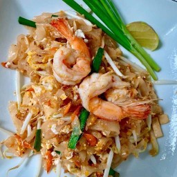 ผัดไทย ในซอย