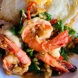ข้าวกระเพรากุ้ง+ไข่ดาว
