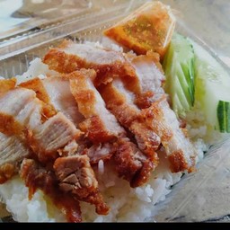 ข้าวสามชั้นทอด น้ำจิ้มแจ่ว