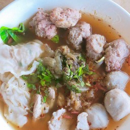 เกาเหลาหมูต้มยำ