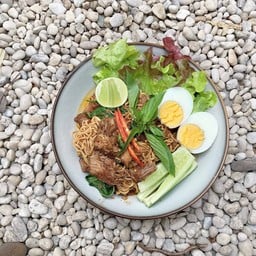 ไวไวแซ่บแห้งหมูตุ๋น