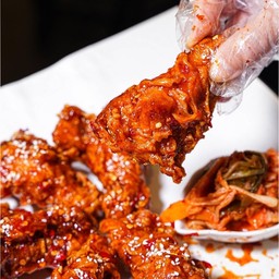 No.002 ไก่ทอดซอสเกาหลี 6 ชิ้น