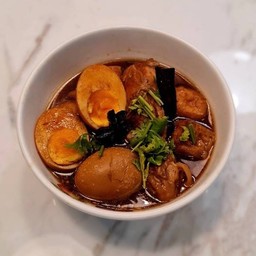 ขายอะไรอ่ะ..? /กระเพรา ตามสั่ง จานเดียว อ่อนนุช 46