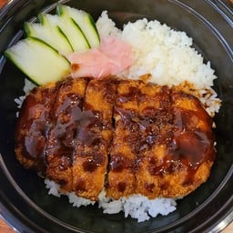 ข้าวหน้าหมูทอดทงคัตสึ