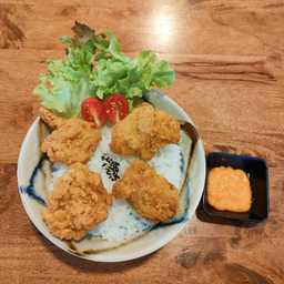 ข้าวหน้าไก่กรอบ