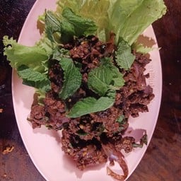 ก้อยเนื้อคั่ว