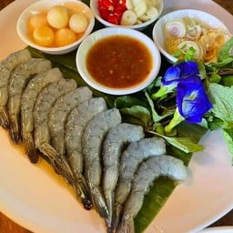 กุ้งแก้วเด้งๆ ทานคู่เครื่องเคียง อร่อยมากค่ะ