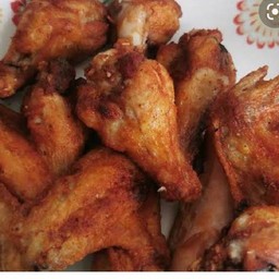 ปีกไก่ทอดน้ำปลา