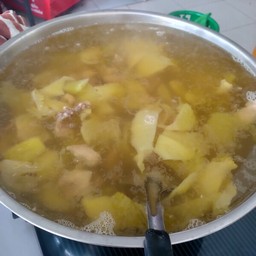 ต้มผักกาดดองกระดูกหมู