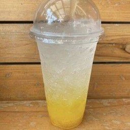 สัปปะรดโซดา