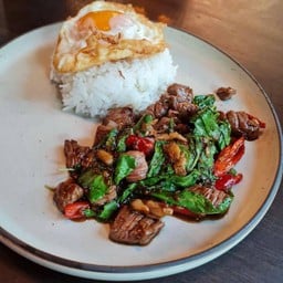 Stir-Fried Dry Aged Beef Basil