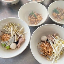 ก๋วยเตี๋ยวเรือนายช่าง สาขา 63 สวนเสือศรีราชา