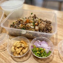 กุ้งผัดหนำเลี๊ยบหมูสับ