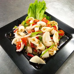 ยำไส้ตัน