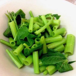 ผักบุ้งลวก