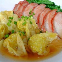 ก๋วยเตี๋ยวน้ำใสหมูแดงล้วน ขายดี