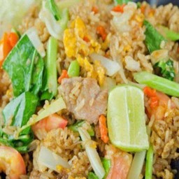 ข้าวผัดหมู