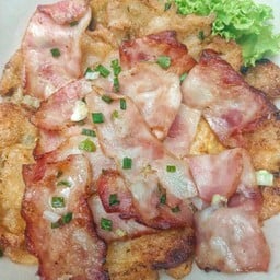 ก๋วยเตี๋ยวคั่วเบคอน