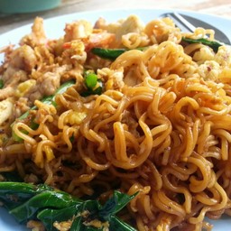 ผัดมาม่า